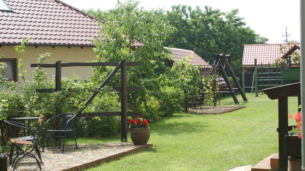 Na Plebanii Villa Jaszkowo Exterior photo
