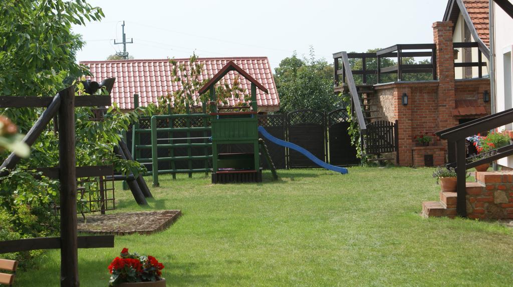 Na Plebanii Villa Jaszkowo Exterior photo